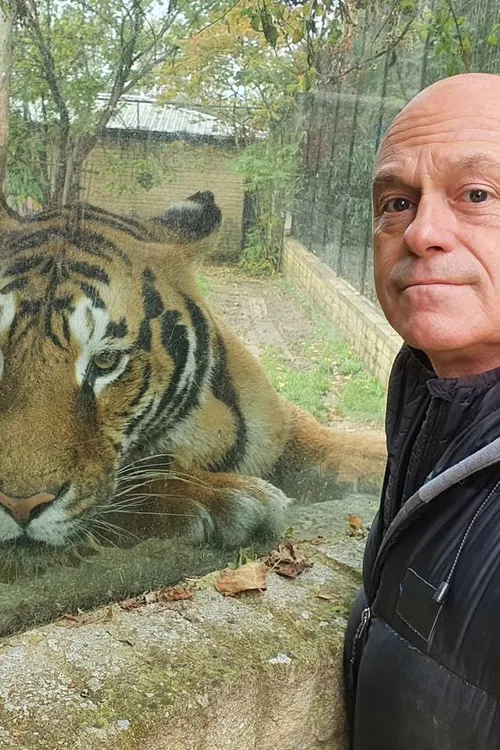 Britain's Tiger Kings - On the Trail with Ross Kemp